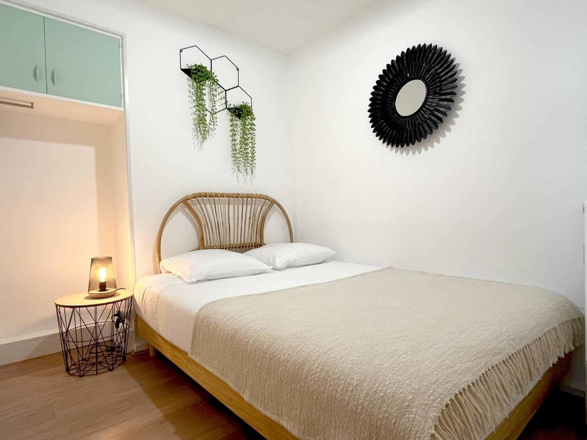 Apartament Le Cosmopolite • Hyper Centre • Calme • Proche Gare Châteauroux Zewnętrze zdjęcie